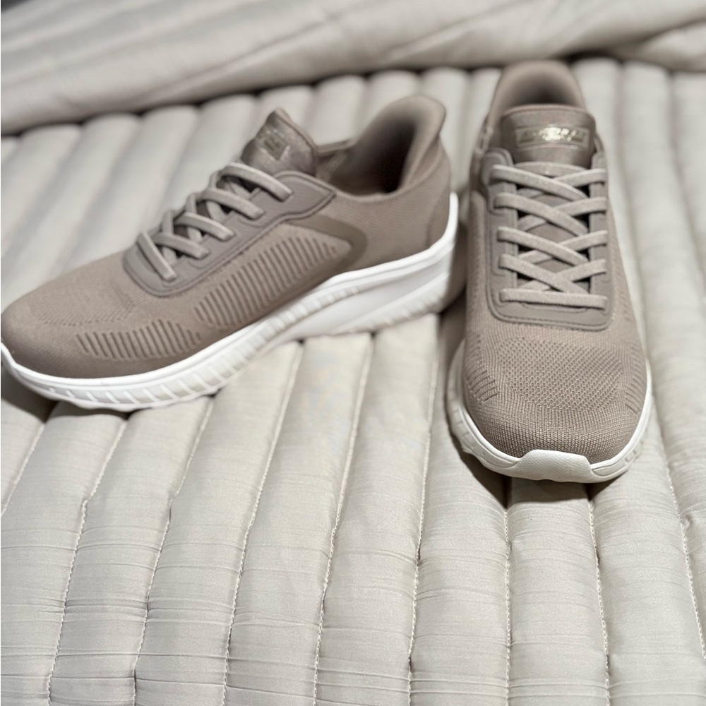Skechers BOBS Taupe Knit Sneakers - Picture 2 of 9